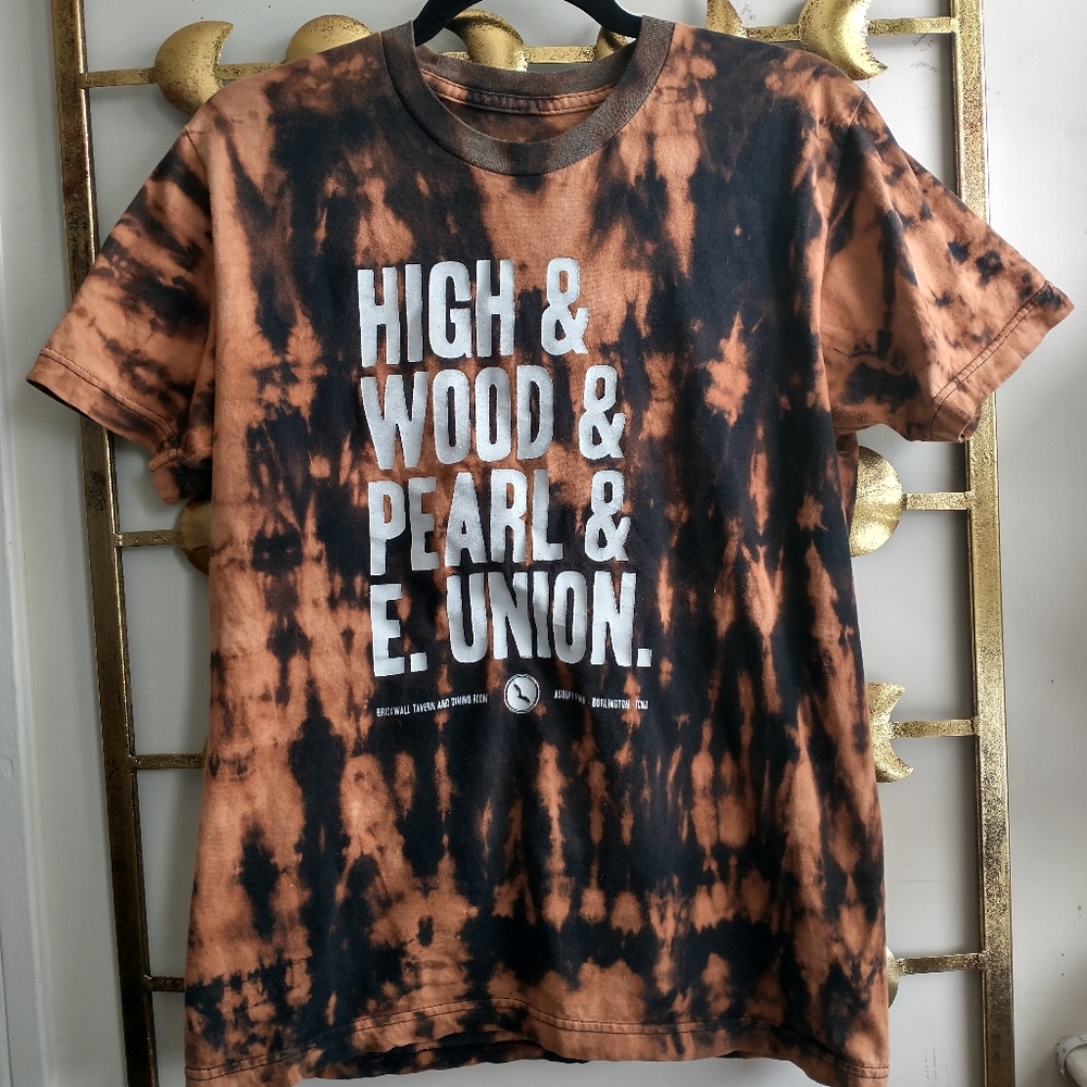 "Brickwall Tavern" Bleached Tee